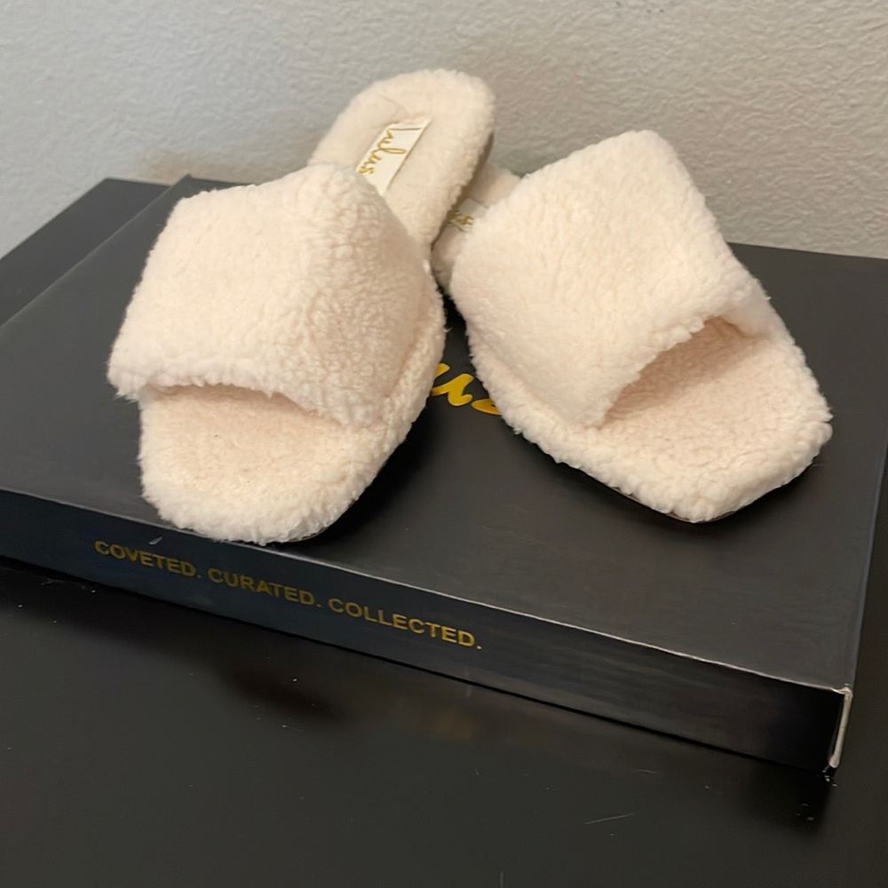 Lulu’s Wool Slippers